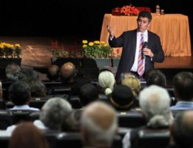 Anayasa ve Başkanlık Sistemi Konuşuldu