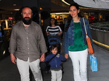 Halit Ergenç Ve Bergüzar Korel Güzel Havanın Tadını Çıkardı