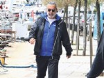 Kendi Sordu Kendi Yanıtladı