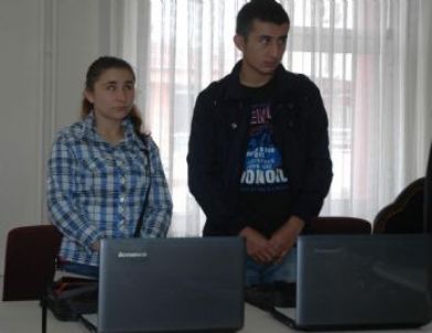 Manisa İl Genel Meclisi'nden Görme Engellilere Dizüstü Bilgisayar