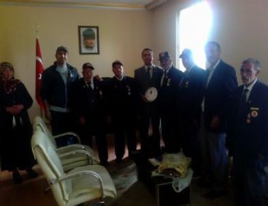 Muharip Gaziler Derneği Kars Şube Başkanlığı’ndan Digor Kaymakamına Ziyaret