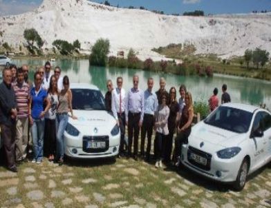 Renault’un Elektrikli Otomobili Fluence Z.e., Pamukkale'de Tanıtıldı
