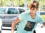 JUSTİN BİEBER - Justin Bieber Paparazzilere Saldırdı!