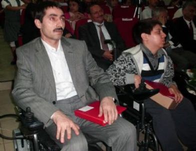 Minik Öğrencilerden Engellilere Anlamlı Destek