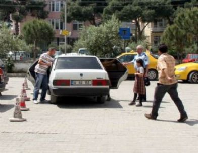 Burhaniye’de Süt İçen 10 Öğrenci Hastaneye Kaldırıldı