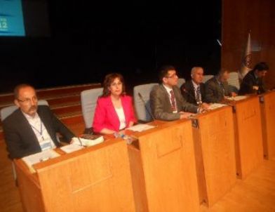 'Ermeniler'in Elinde Soykırıma Dair Belge Yok'