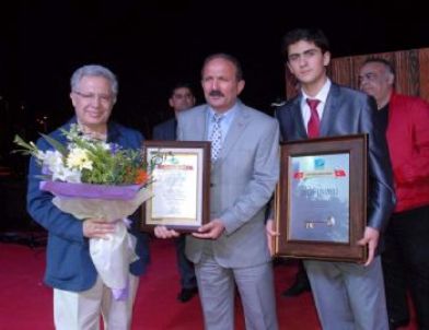 Fethiye'de Zülfü Livaneli'ye Fahri Hemşerilik Beratı Verildi