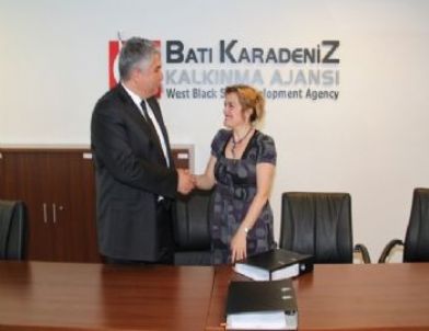 İş’te Kadınlar Projesi Protokolü İmzalandı