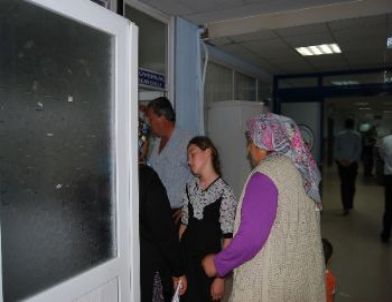 Kozan’da 35 Öğrenci Hastaneye Kaldırıldı