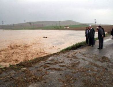 Yozgat'ta Sel Suları, 10 Bin Dekar Ekili Alana Zarar Verdi