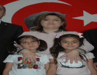 Bakan Şahin, Evlat Edinmenin Hızlandırılacağını Açıkladı