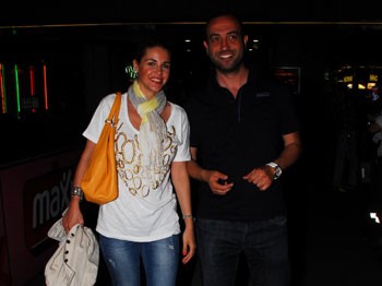 Emine Ün'ün Yüzü Gülüyor