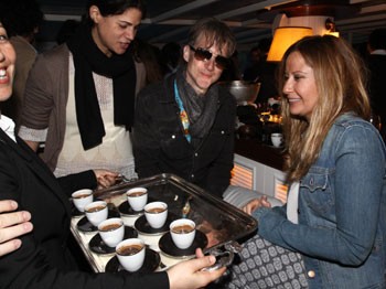 Halas Yatı'nda Ağırladı