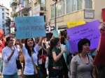 İzmirli Kadınlardan 'kürtaj' Protestosu