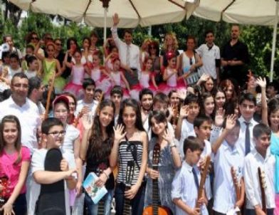 Kursları Tamamladılar Hünerlerini Sergilediler