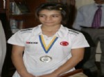 Milli Sporcumuz Evin Demirhan Altın Madalya Kazandı