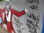 ÖMER ŞERİF - 19 Mayıs Boyaları Ödemiş Kız Meslek Lisesi'nin Duvarlarına Ayrı Bir Renk Kattı
