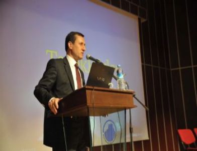 Başkan Tiryaki İlçe Danışma Toplantısı’nda Altındağ’ı Anlattı