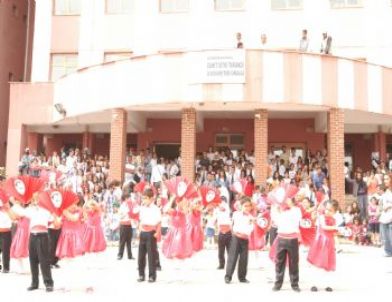 Miniklerin Yıl Sonu Etkinliği