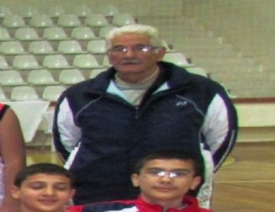 Ödemiş Belediyespor’un Yöneticisi Evinde Ölü Bulundu