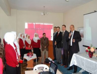 Taşköprü’de Bayan Kuran Kursu’nda Yıl Sonu Programı