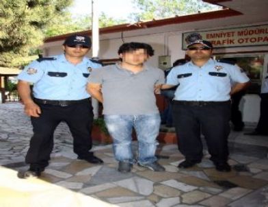 İzmir'de 55 Kilogram Esrar Ele Geçirildi