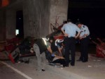 YENI GIRNE - İzmir'de trafik kazaları: 5 ölü,1 yaralı