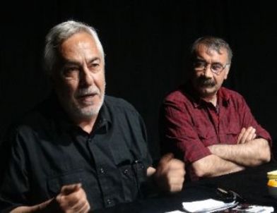 Rutkay Aziz: Devlet Tiyatroya Yardım Yapar, Hiçbir Şeye Karışamaz