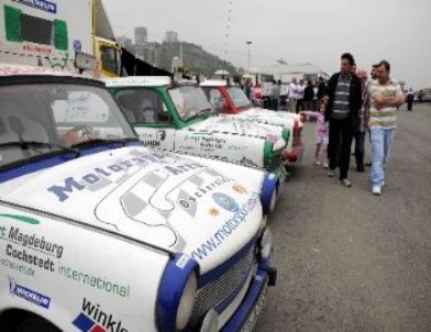 Klasik Arabalar Şehir Turu Atarak Samsun'dan Ayrıldı