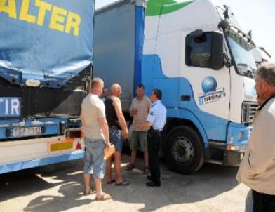 Polonyalı Tır Şoförü Kalp Krizinden Ölmüş