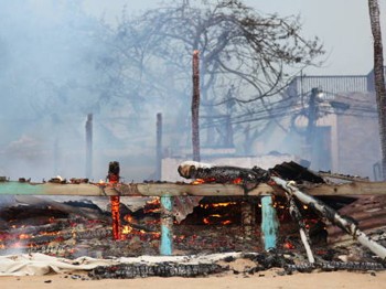 Ada alev alev yandı