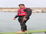 SU KAYAĞI - Ünlü Güreşçi Recep Kara, Kırkpınar’a Su Kayağı Yaparak Hazırlanıyor