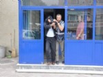 İSTANBUL KARTAL - Çaldığı Otomobili Satmak İsterken Yakalandı