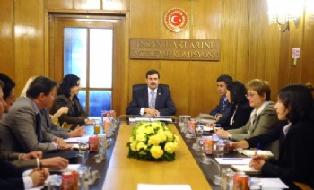 Diplomatlar tutuklu gazetecileri Meclis'e sordu