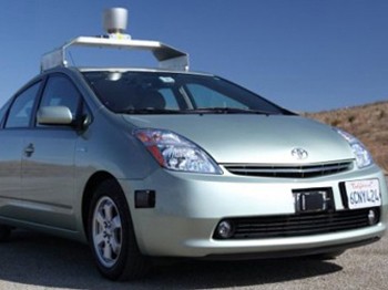 Google'ın İnsansız Aracına İzin Çıktı