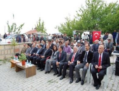 Başdereli Çiftçilere Arılı Kovan Dağıtıldı