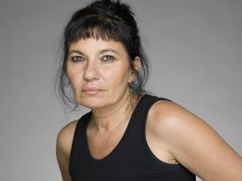 Kariyerine Türkiye'de Devam Ediyor