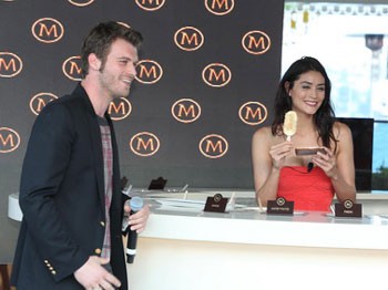 Magnum'dan Kıvanç Tatlıtuğ İle Hazzın 'İlk'leri