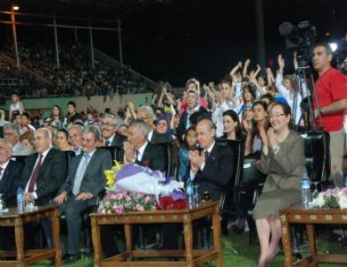 Bahçeli, İsparta’da Ak Parti ve Chp’yi Eleştirdi