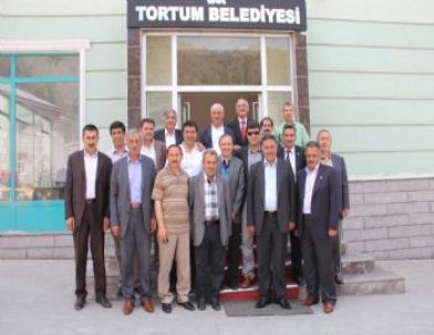Erzurum’un AK Partili İlçe ve Belde Belediye Başkanları Tortum’daydı