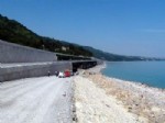 Karadeniz Sahil Yolu, Türkiye'de İlk Kez Kullanılan Teknik İle İlerliyor