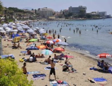 Okullar Tatil Oldu Plajlar Doldu