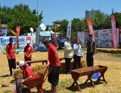 Kozanlı Çifçi, TRT Anadolu’dan Traktör Kazandı