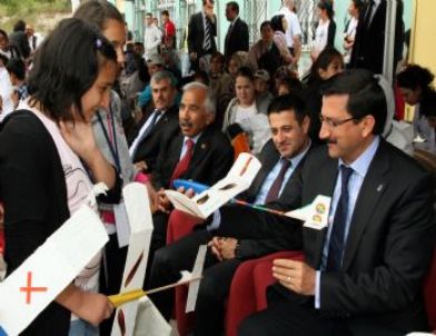 Model Uçaklar Keçiören'de Havalandı