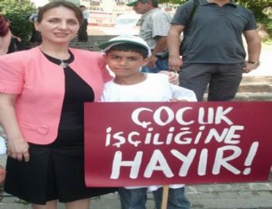 Çocuklar 'Çocuk İşçiliğine Hayır' Demek İçin Yürüdü