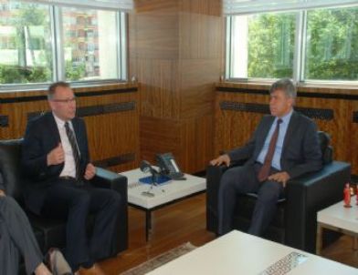 Rotterdam Polis Teşkilatı'ndan Büyükşehir'e Ziyaret