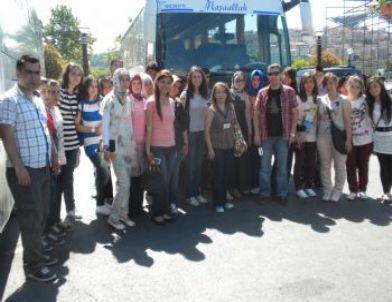 Başarılı Öğrencilere İstanbul Gezisi