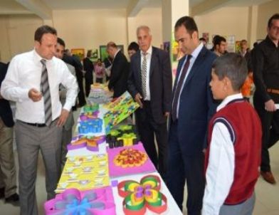 Mutkili Öğrencilerden Resim ve Teknoloji Sergisi İle Kermes Etkinliği