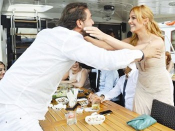 Teknede Kaynaştılar