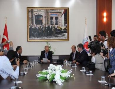 Hayırsever İşadamı Vehbi Orakçı, Horasan’da İlköğretim Okulu Yaptıracak